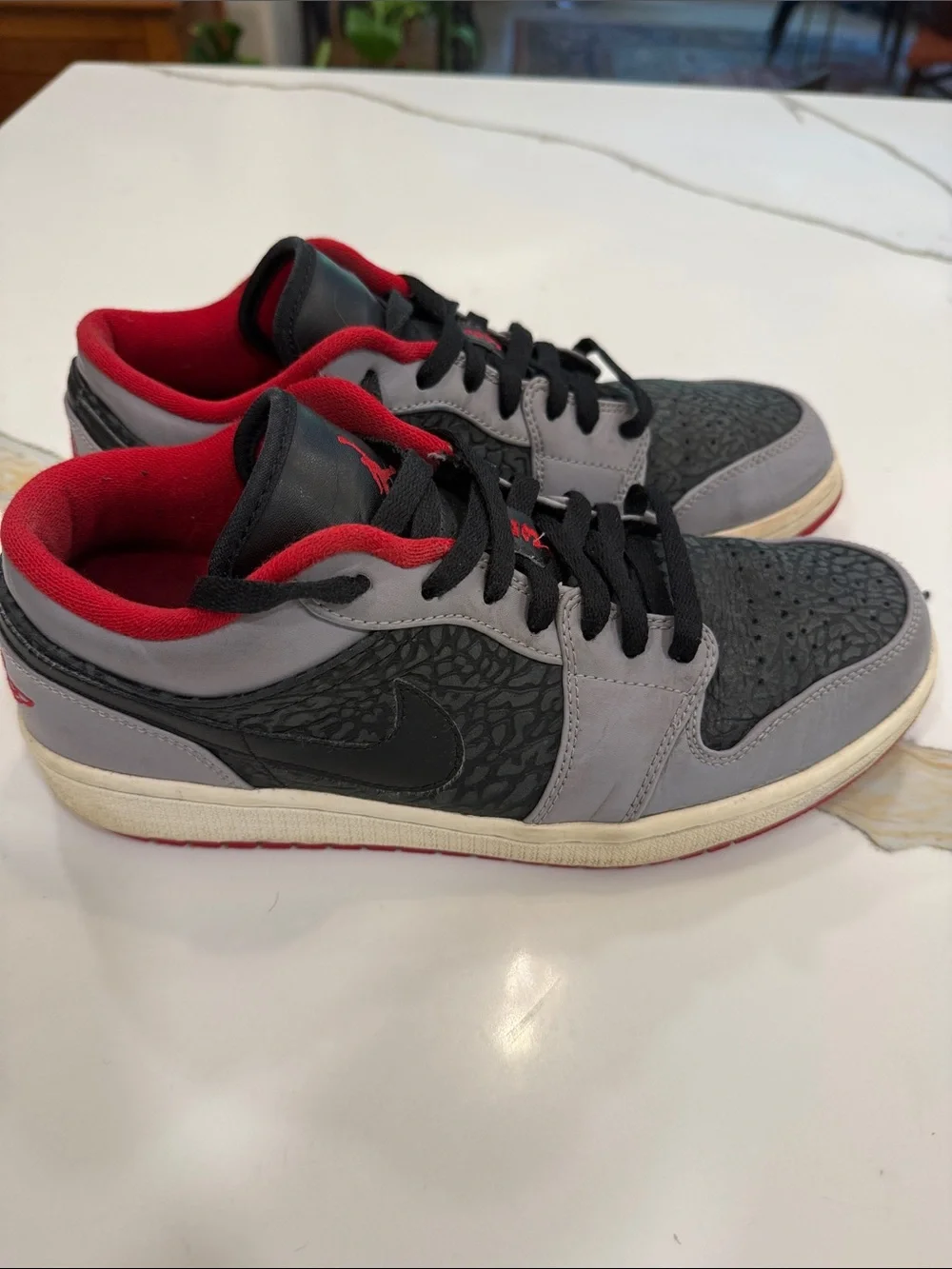 Nike Air Jordon Retro Low Black Gym, Red, Cement Grey. Men’s size 9.5. 553558-00